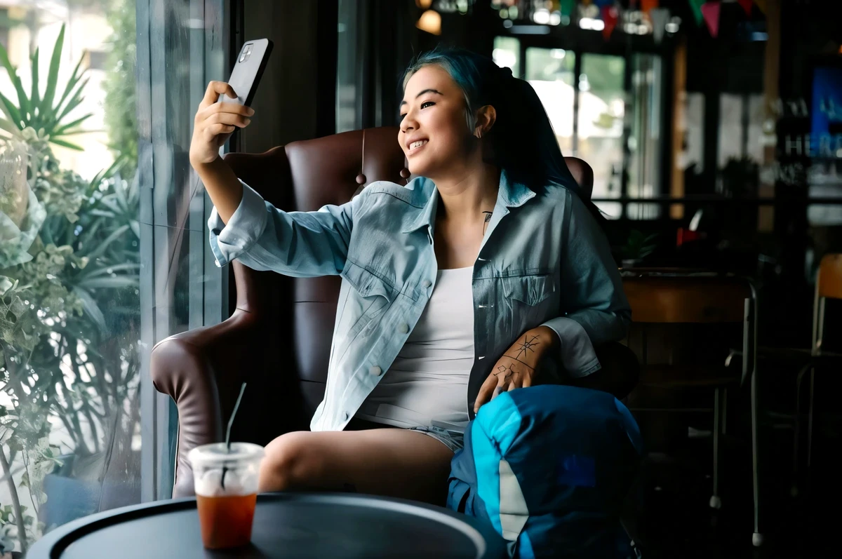 The selfie, Authentic look